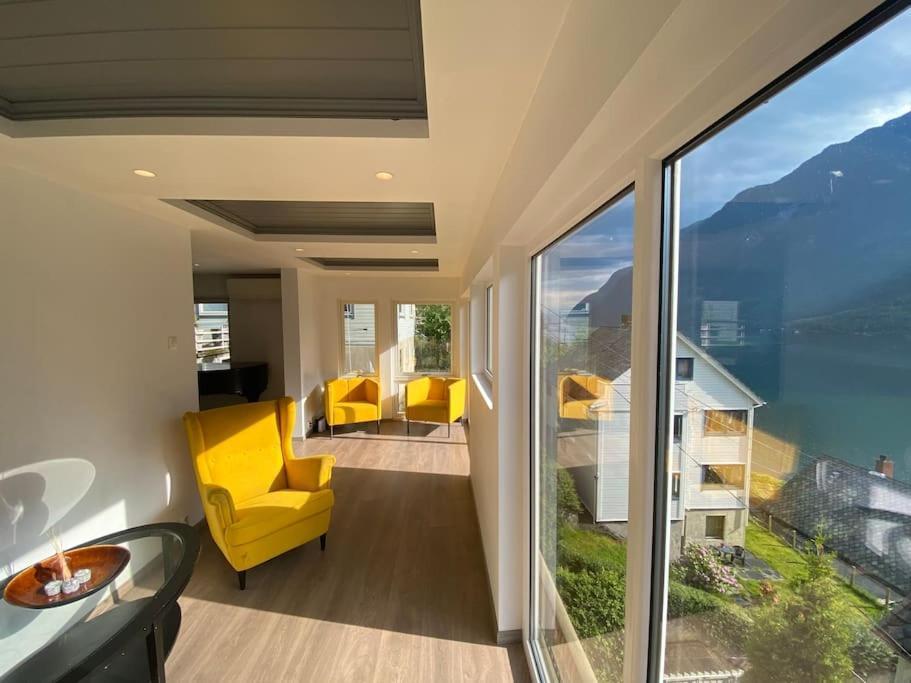 オッダ Fjordside Panorama House Trolltungaヴィラ エクステリア 写真